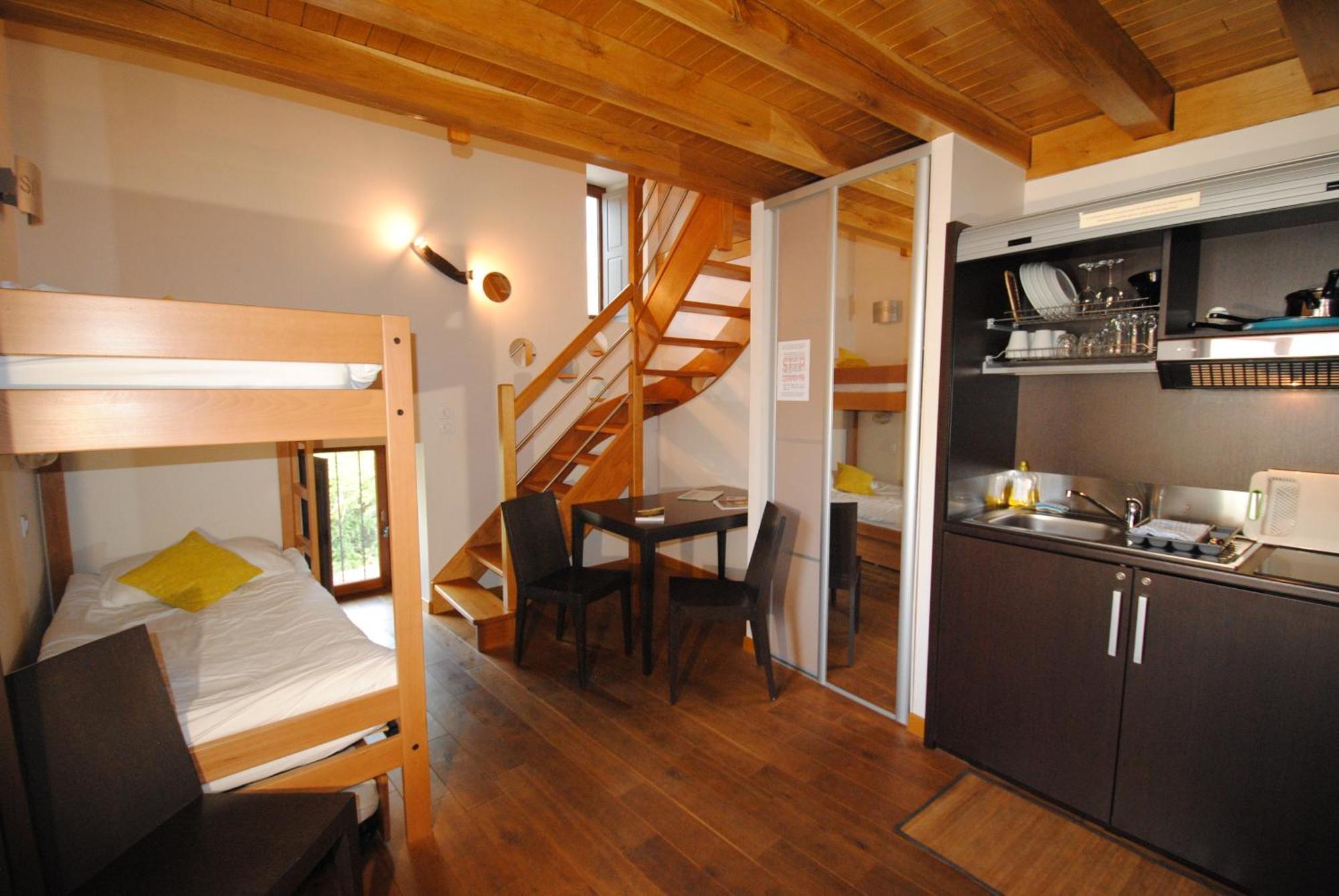 Logis Hostellerie Du Perigord Vert Brantome Exterior photo